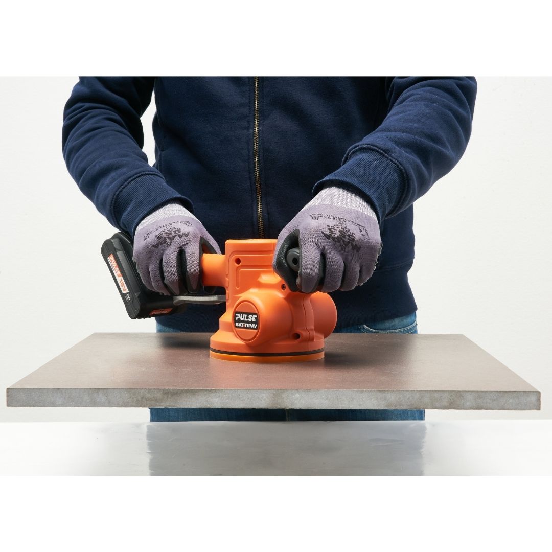 Laatoitustyökalut ja -tarvikkeet