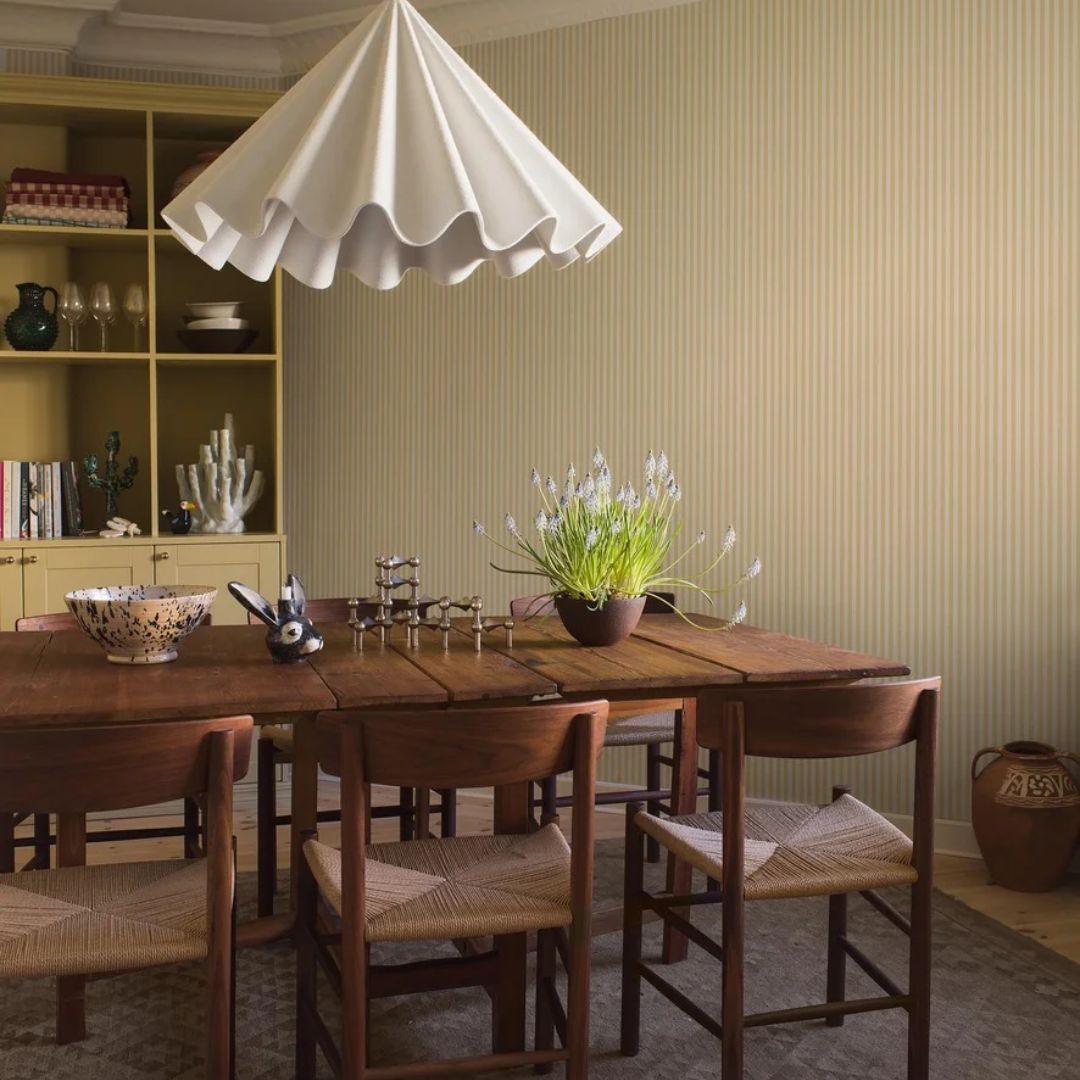 Tapetti Mölle Stripe 0,53x10,05/rll, useita sävyjä